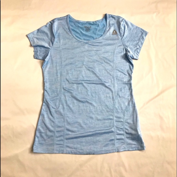 Reebok Athleisure T-Shirt SZ XS - Picture 1 of 2